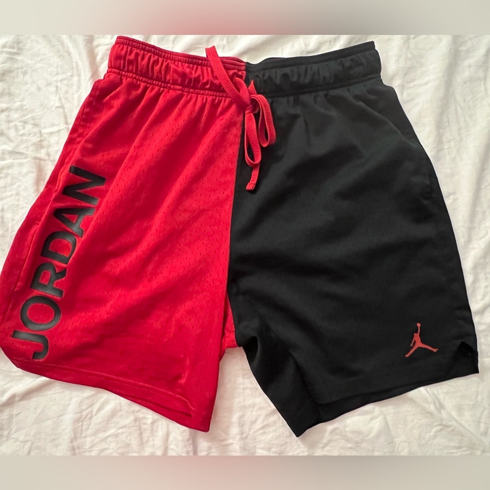 Jordan Men’s Basketball Shorts - large